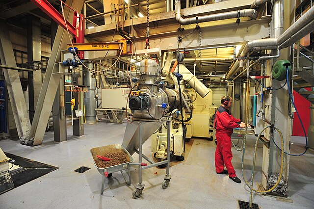 مصنع أعلاف حيوانية